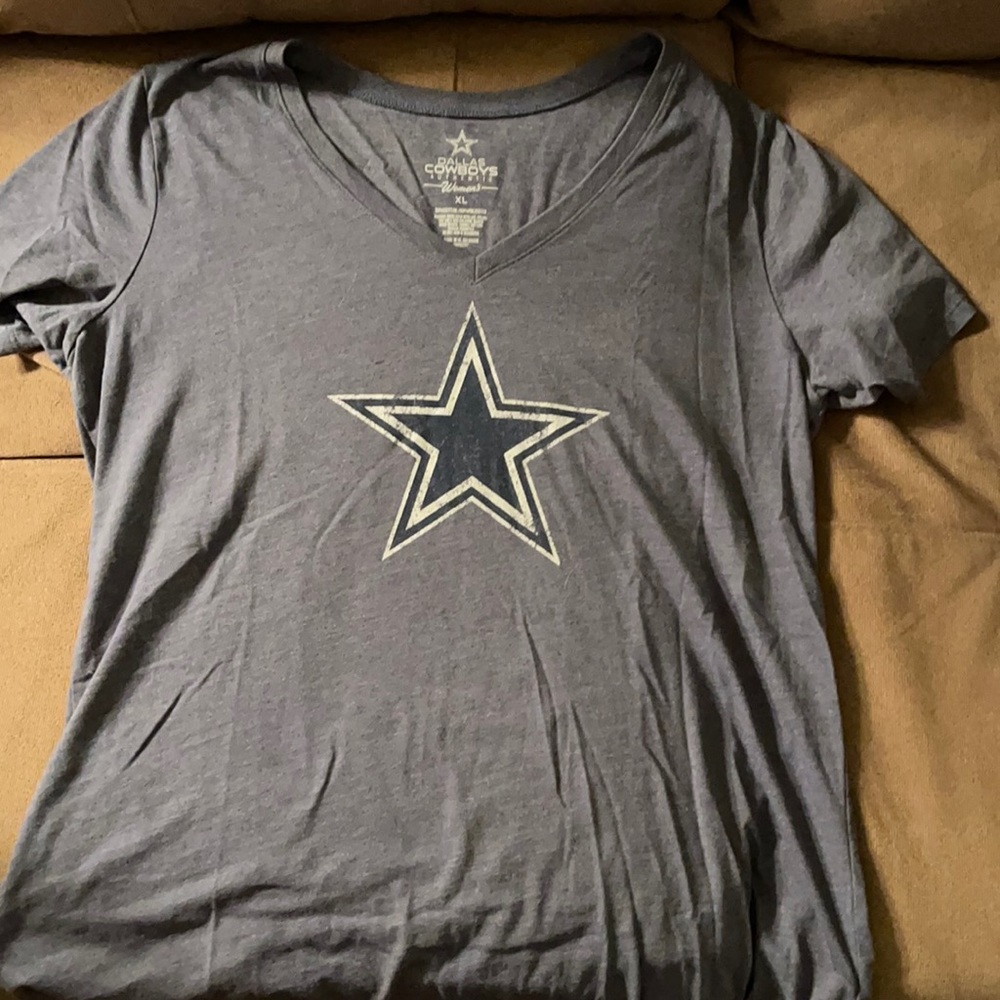 Women’s Dallas Cowboys  T-shirt